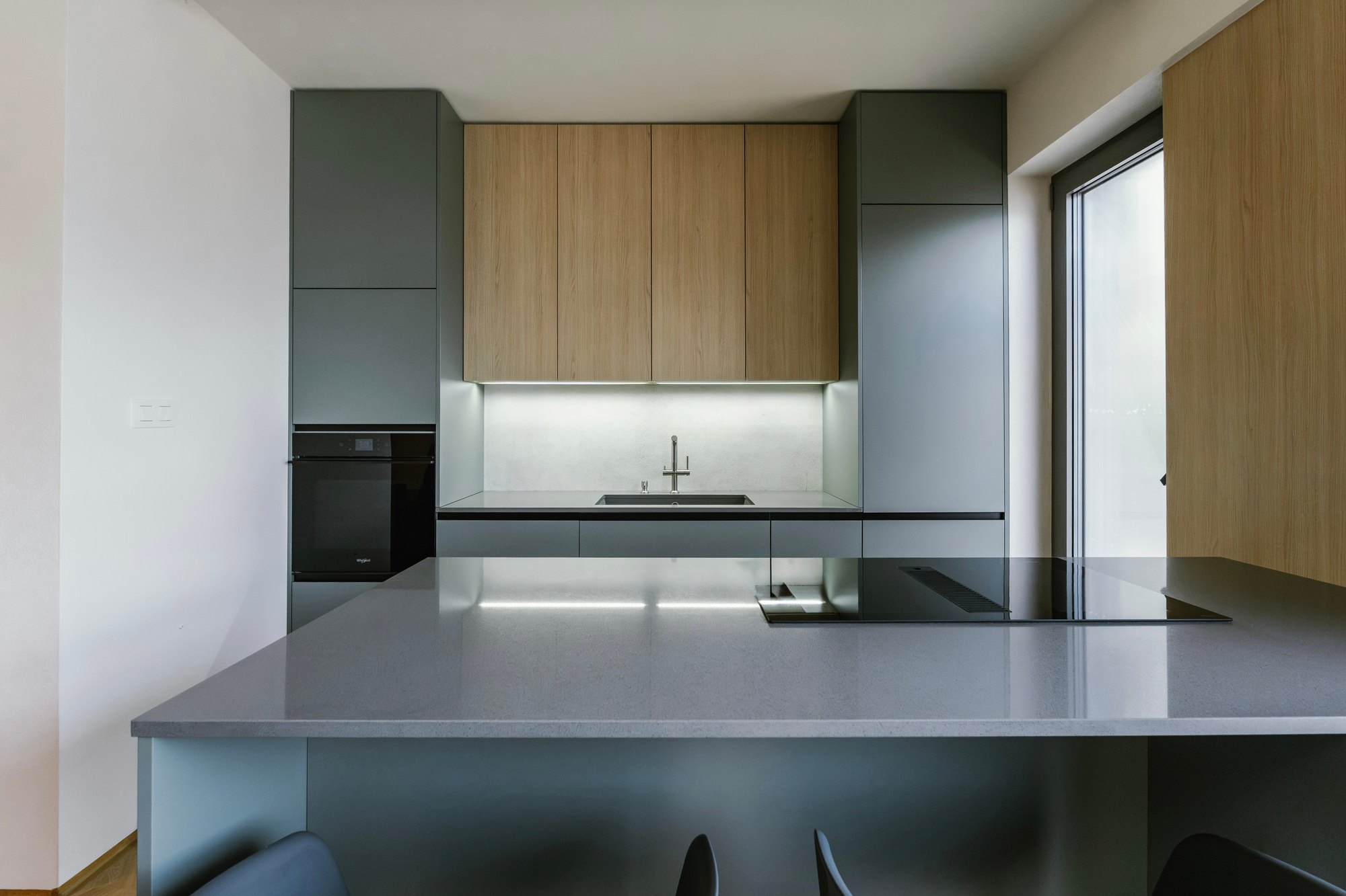 Eucalyptus Green & Vicenza Oak Kitchen — Borinka