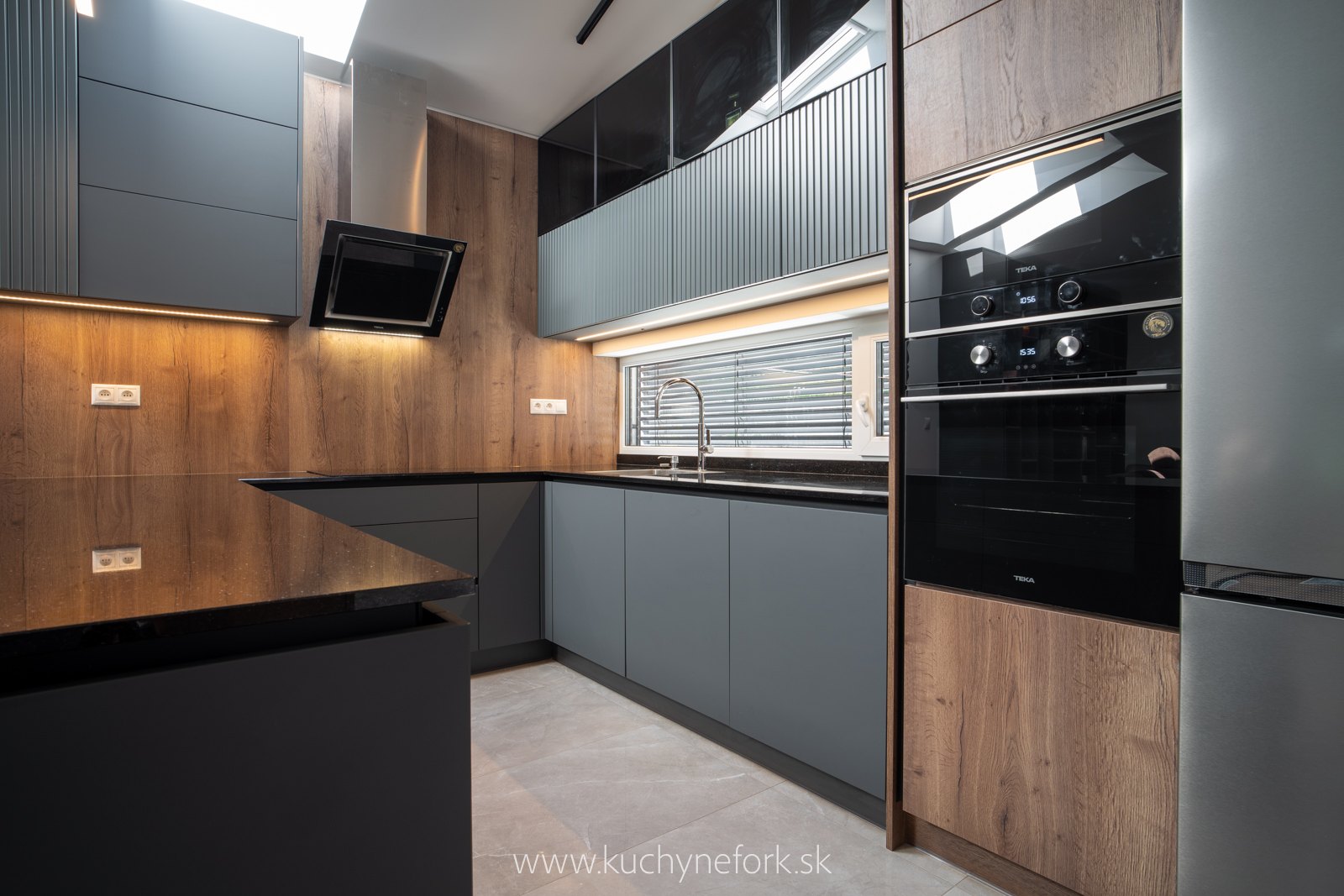 Kuchyňa na mieru s modernými spotrebičmi — realizácia Kuchyne Fork