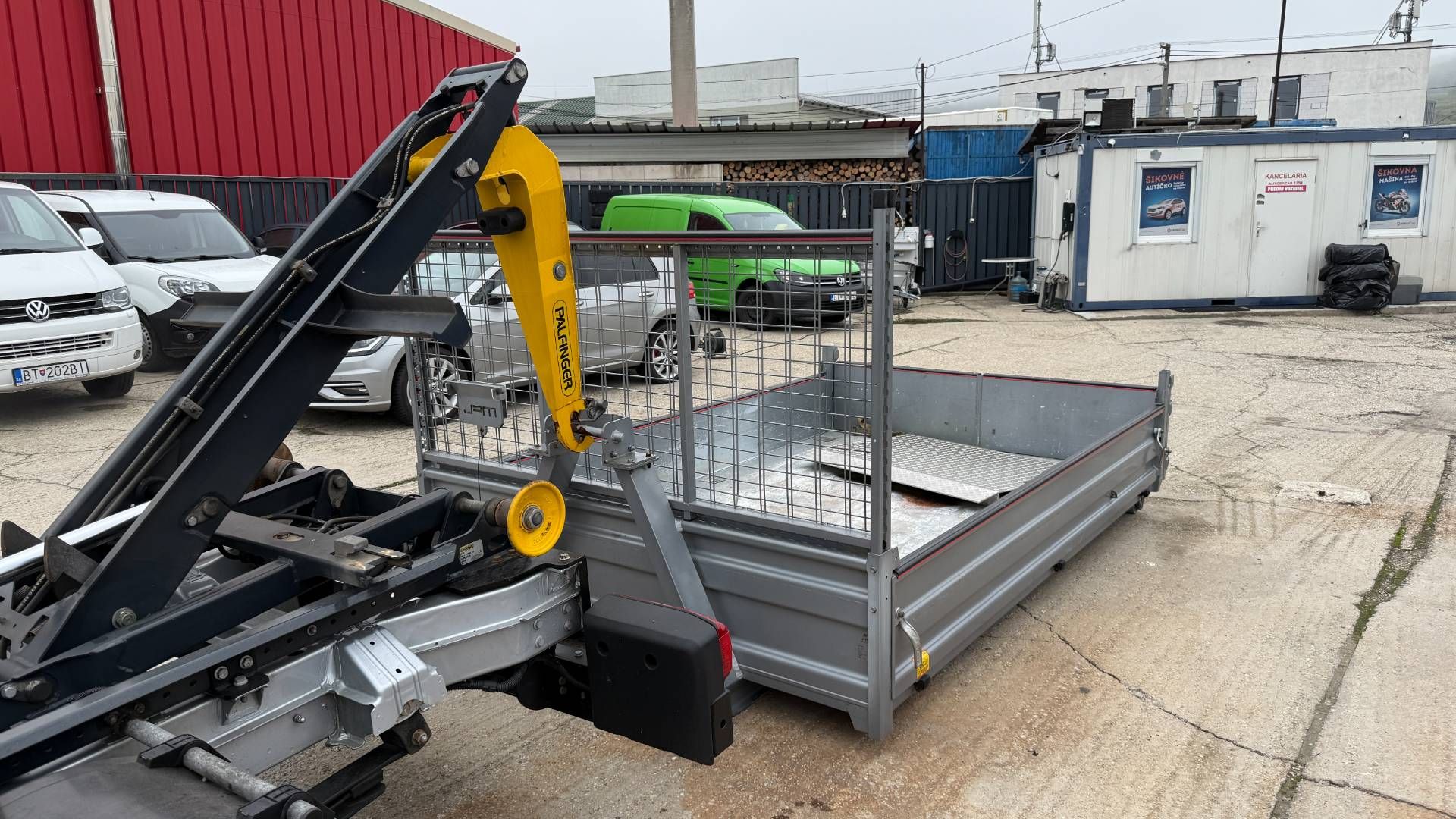 MAN TGE 5.180 Container na prepravu menších kontajnerov