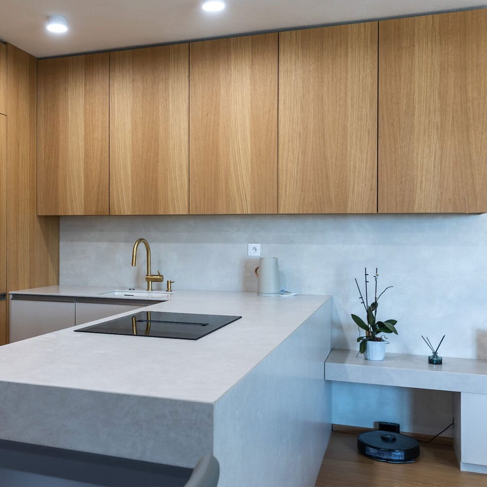 LAMINAM — 2